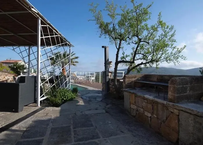 Villa Con Piscina, Ac Nelle 2 Da Letto, Palestra E Vista Su Mare E Monti *