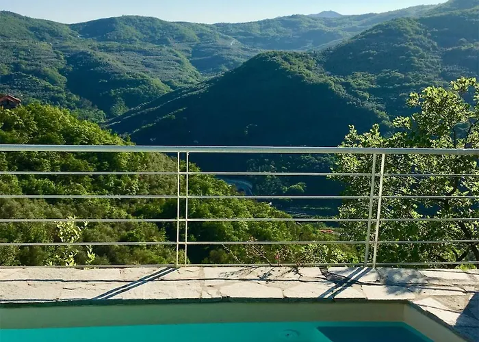Villa Con Piscina, Ac Nelle 2 Da Letto, Palestra E Vista Su Mare E Monti