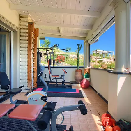 Con Piscina, Ac Nelle 2 Da Letto, Palestra E Vista Su Mare E Monti Villa Pontedassio
