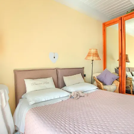 Con Piscina, Ac Nelle 2 Da Letto, Palestra E Vista Su Mare E Monti